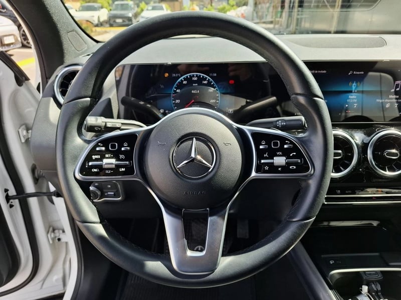 Mercedes-Benz Gla 200 2023 - Imagen 15 de 20