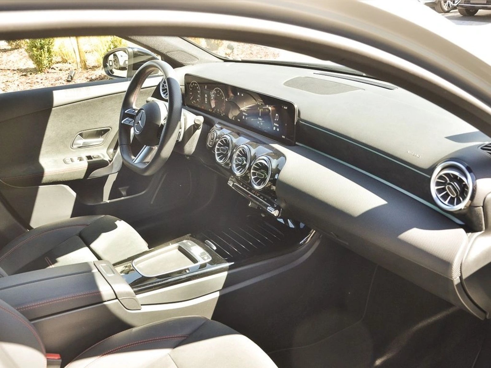Mercedes-Benz A 200 2024 - Imagen 5 de 18