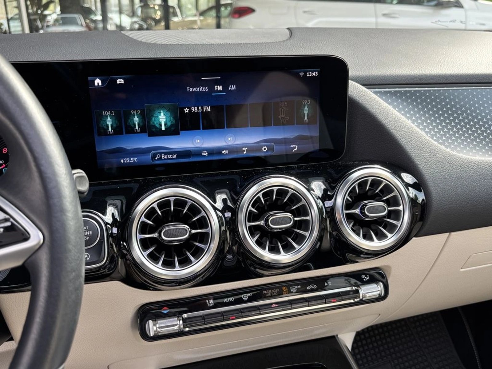 Mercedes-Benz Gla 200 2024 - Imagen 17 de 20