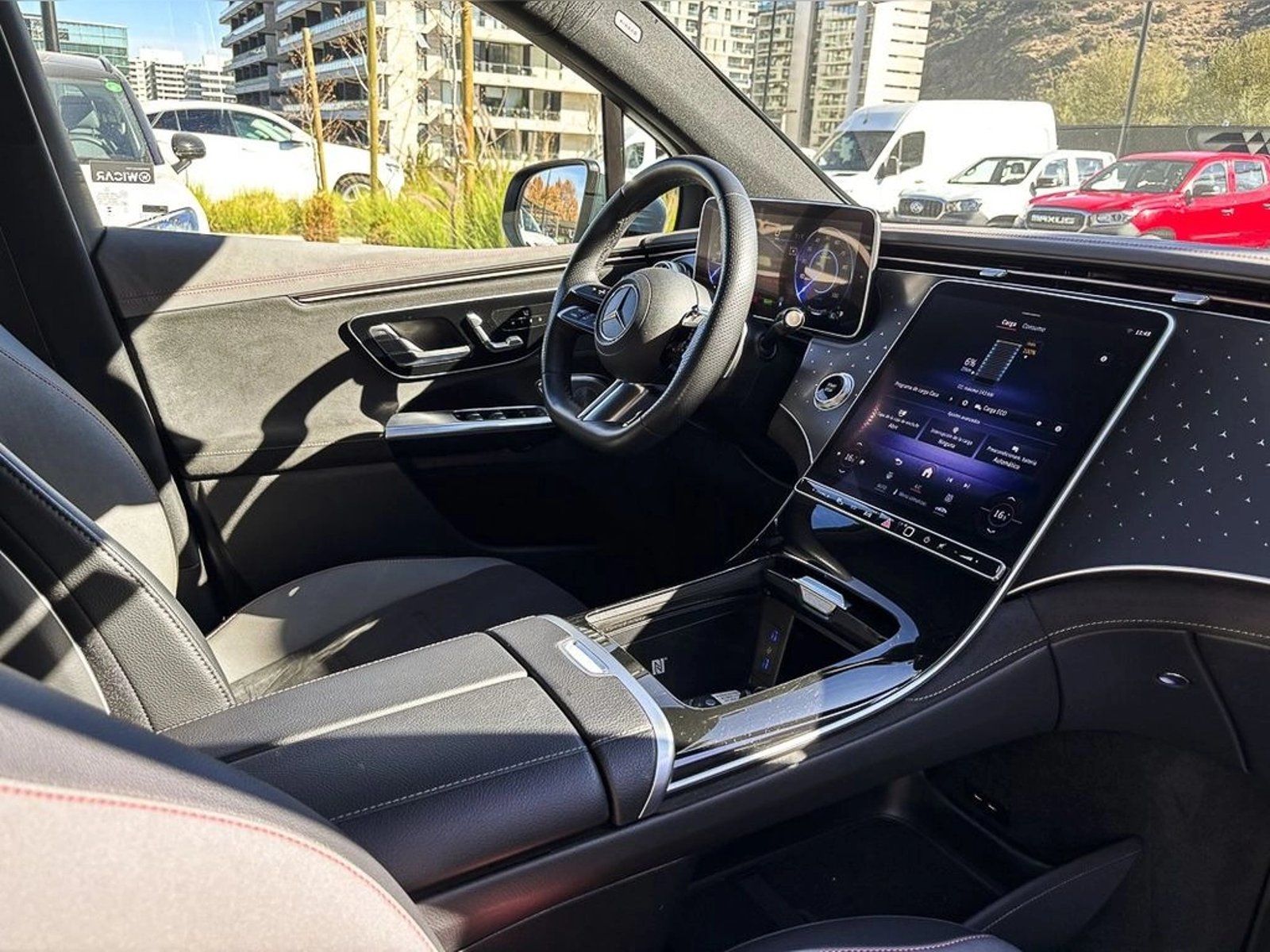 Mercedes-Benz Eqe 350 + 2025 - Imagen 4 de 17