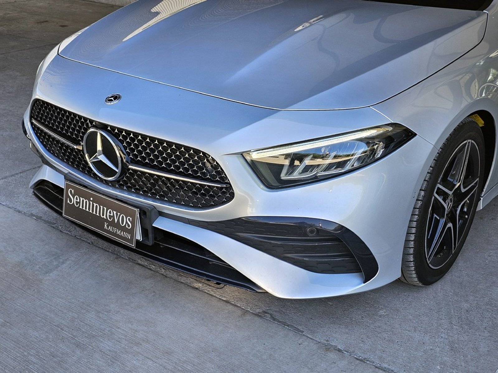 Mercedes-Benz A 200 2025 - Foto 4 de 20