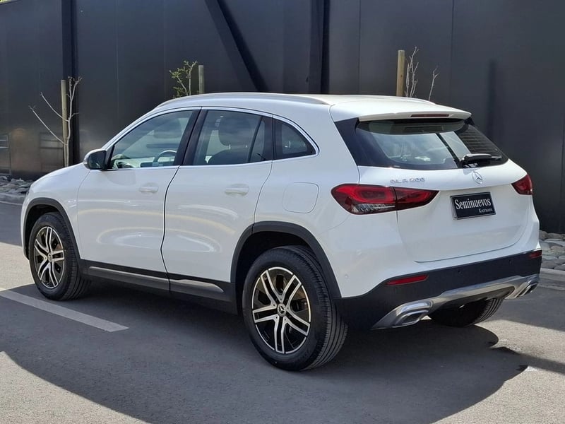 Mercedes-Benz Gla 200 2023 - Imagen 8 de 20