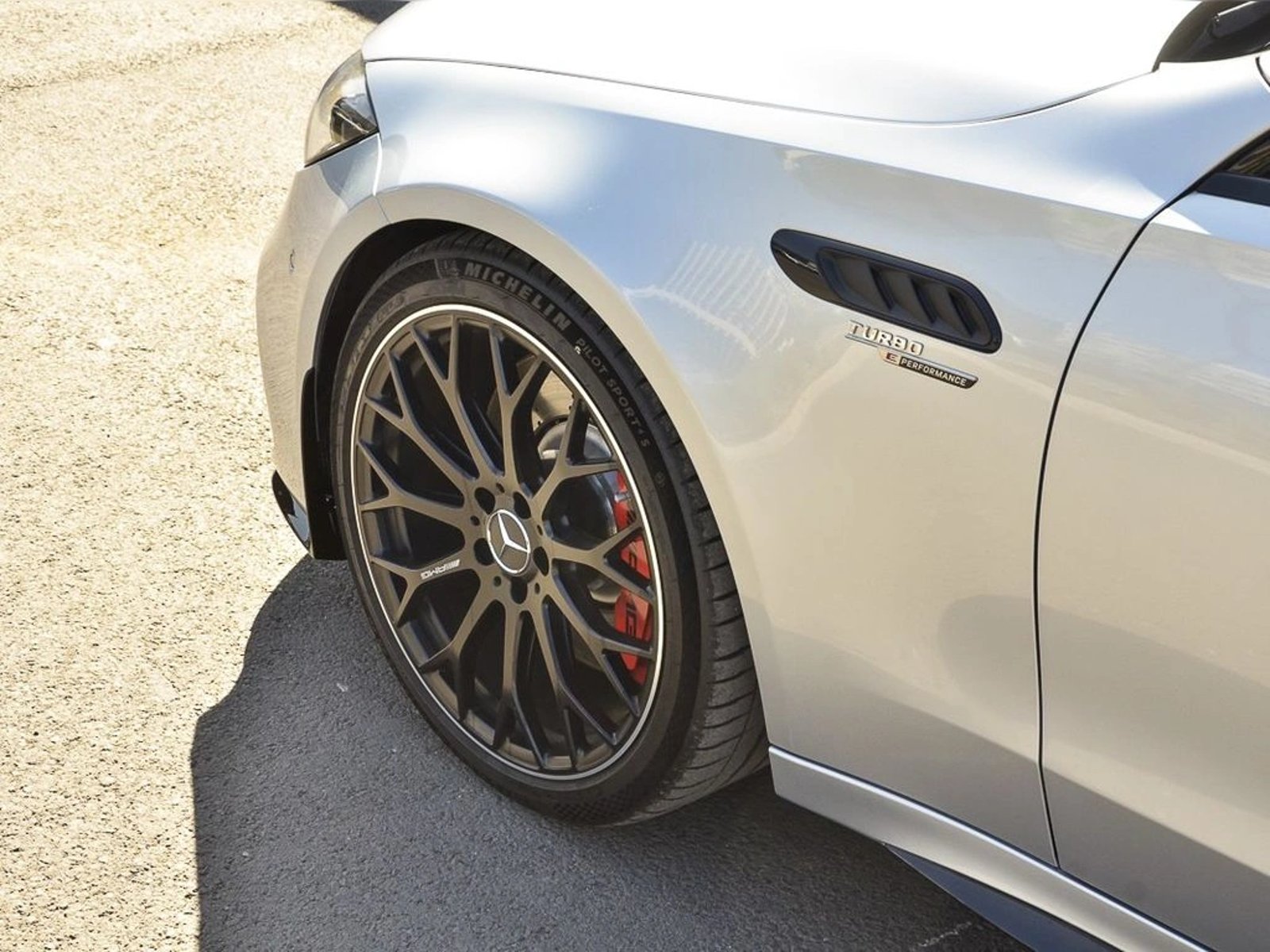 Mercedes-Benz C 63 2025 - Imagen 9 de 16