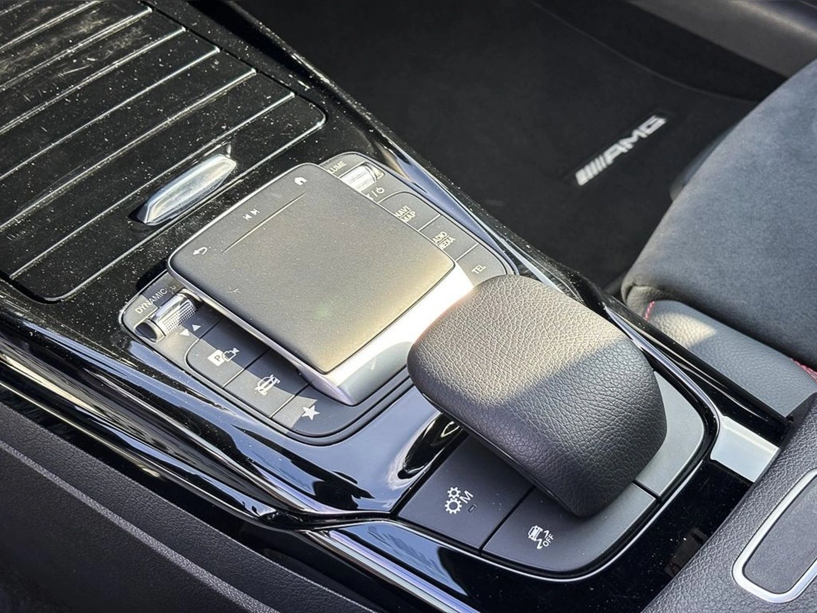 Mercedes-Benz A 35 2024 - Imagen 12 de 17
