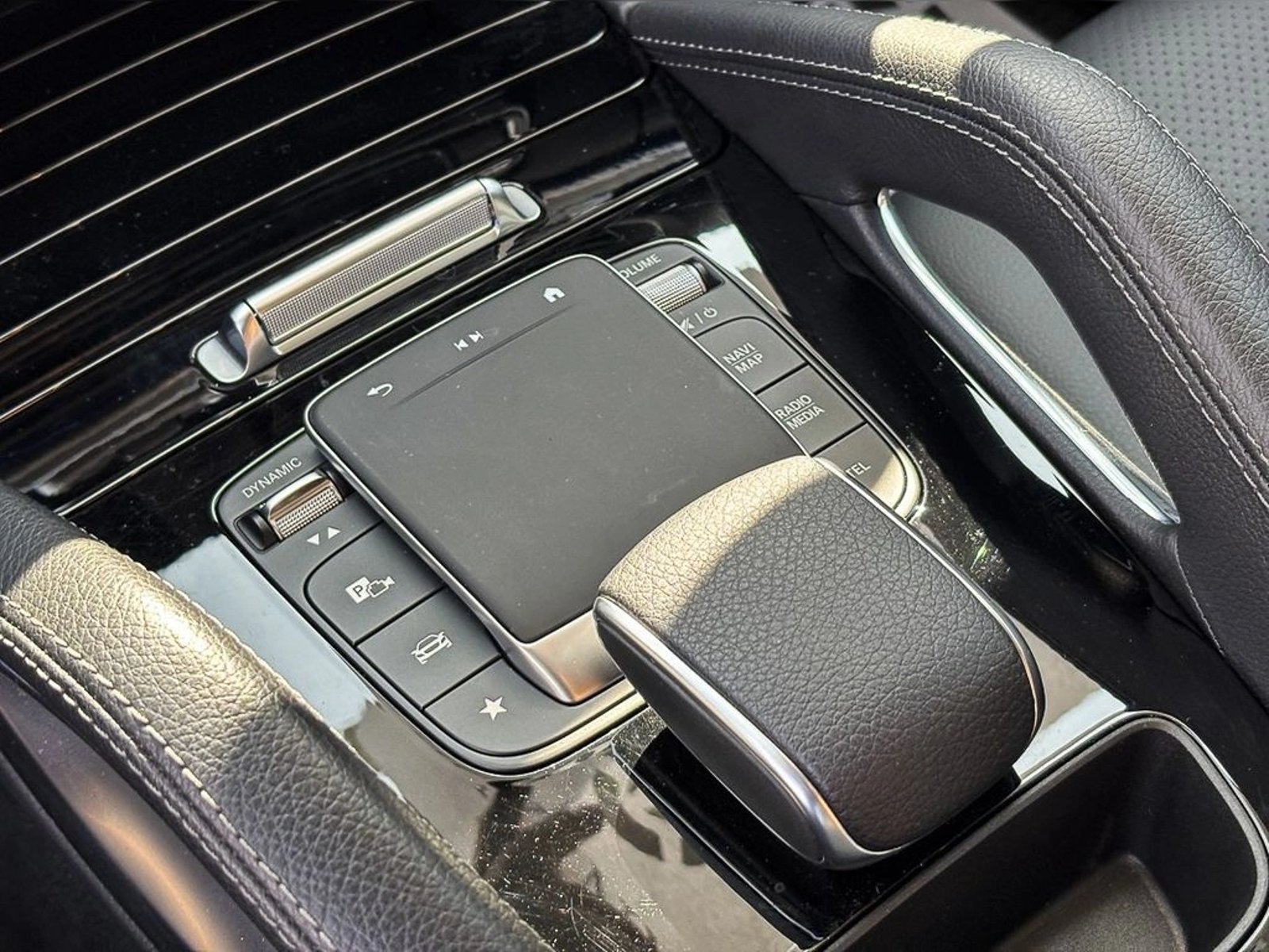 Mercedes-Benz Gle 300 2025 - Imagen 13 de 19