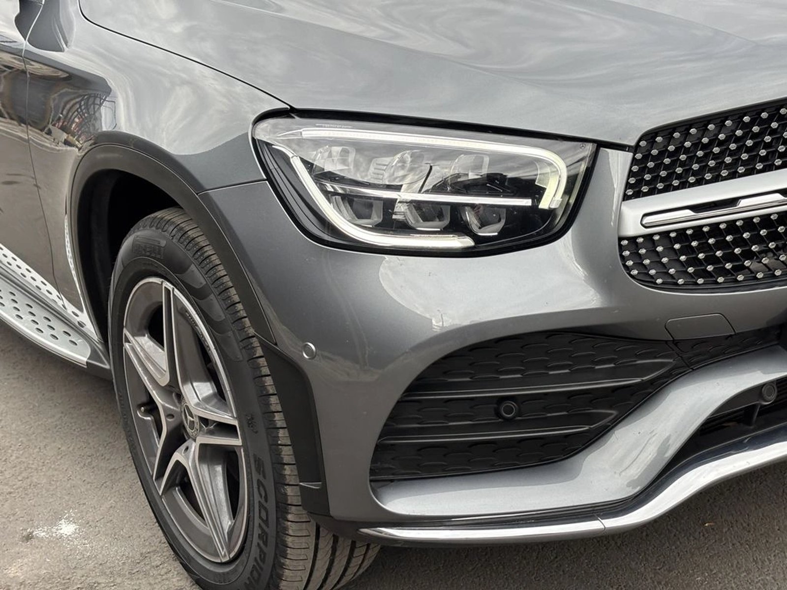 Mercedes-Benz Glc 300 2023 - Foto 3 de 17