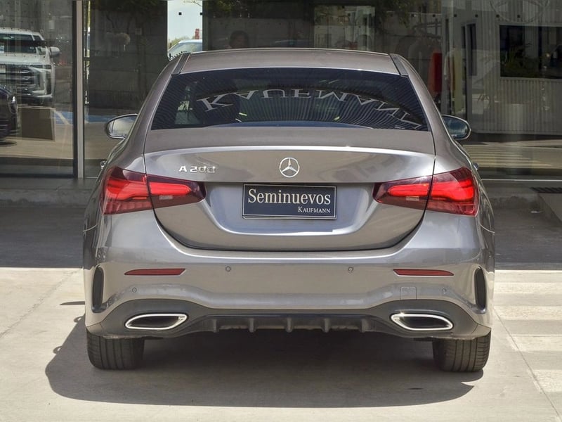 Mercedes-Benz A 200 2024 - Imagen 8 de 16