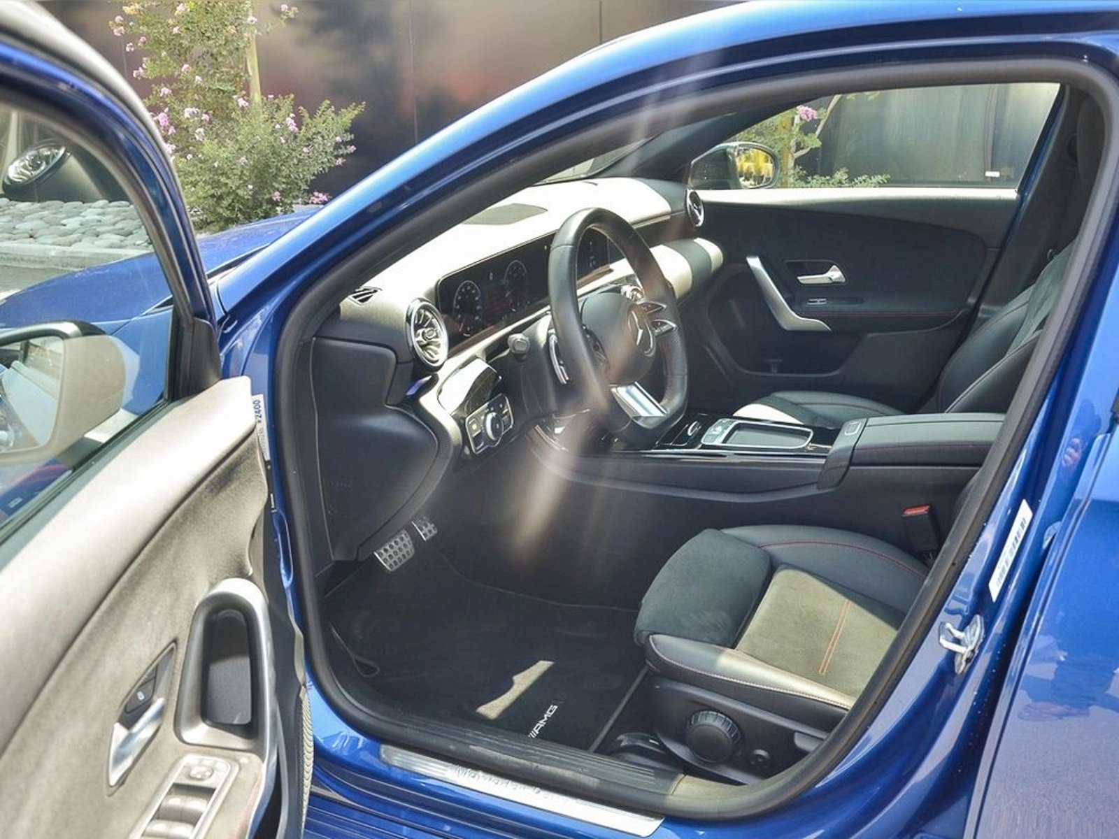 Mercedes-Benz A 200 2025 - Imagen 8 de 17