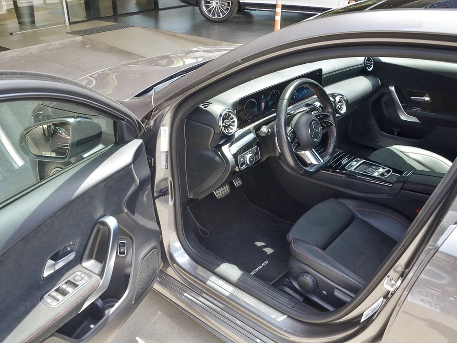 Mercedes-Benz A 200 2024 - Imagen 10 de 16