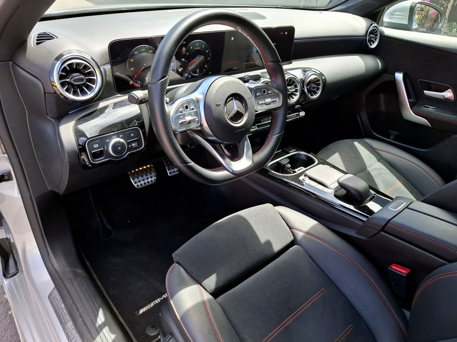 Mercedes-Benz A 250 2024 - Imagen 14 de 20