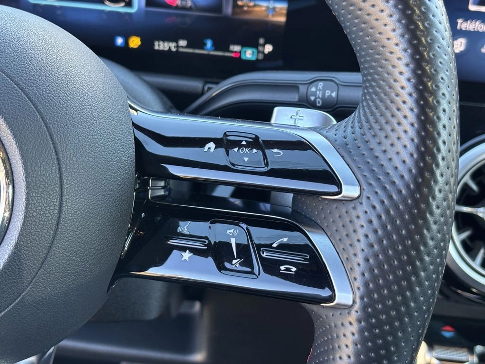 Mercedes-Benz Gla 220 2024 - Imagen 16 de 19