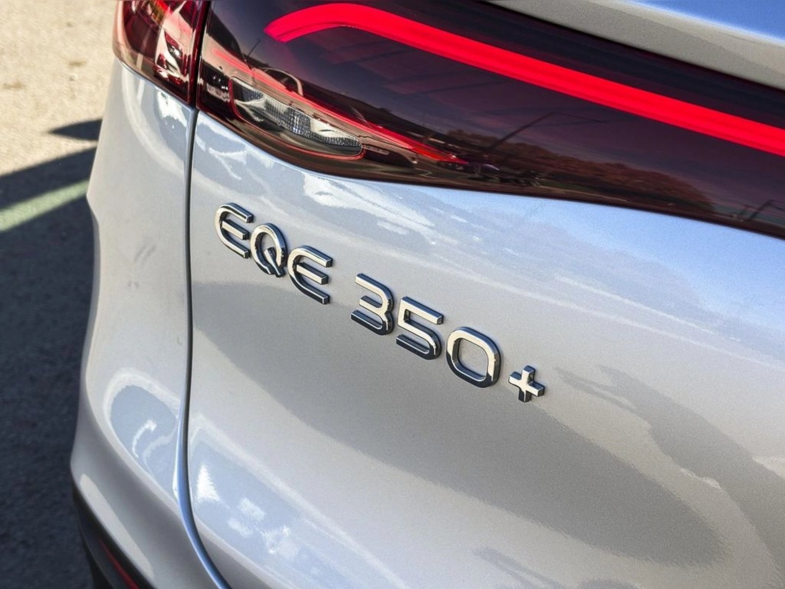 Mercedes-Benz Eqe 350 + 2025 - Foto 5 de 17