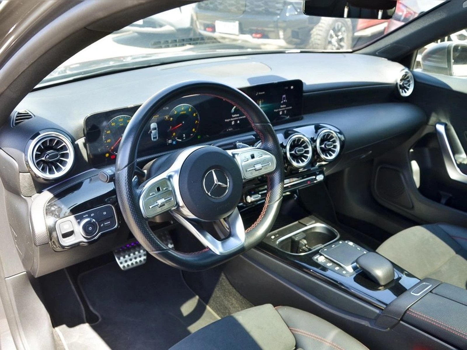 Mercedes-Benz A 250 2023 - Imagen 9 de 18