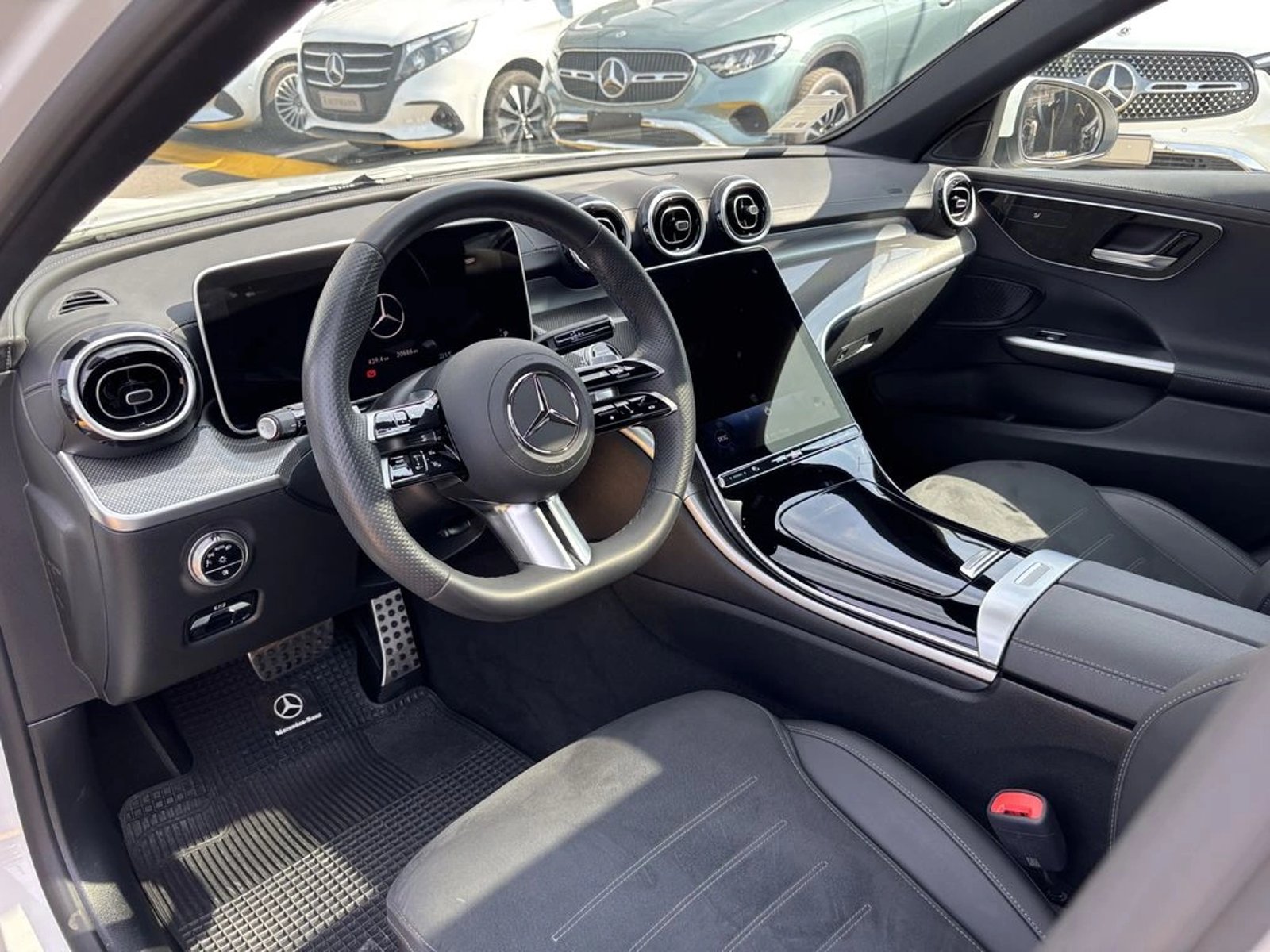 Mercedes-Benz C 200 2025 - Imagen 14 de 20