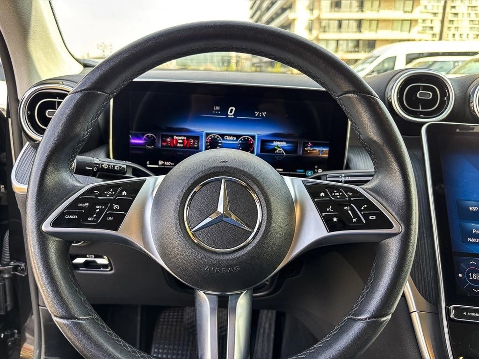Mercedes-Benz Glc 220 2024 - Imagen 14 de 15