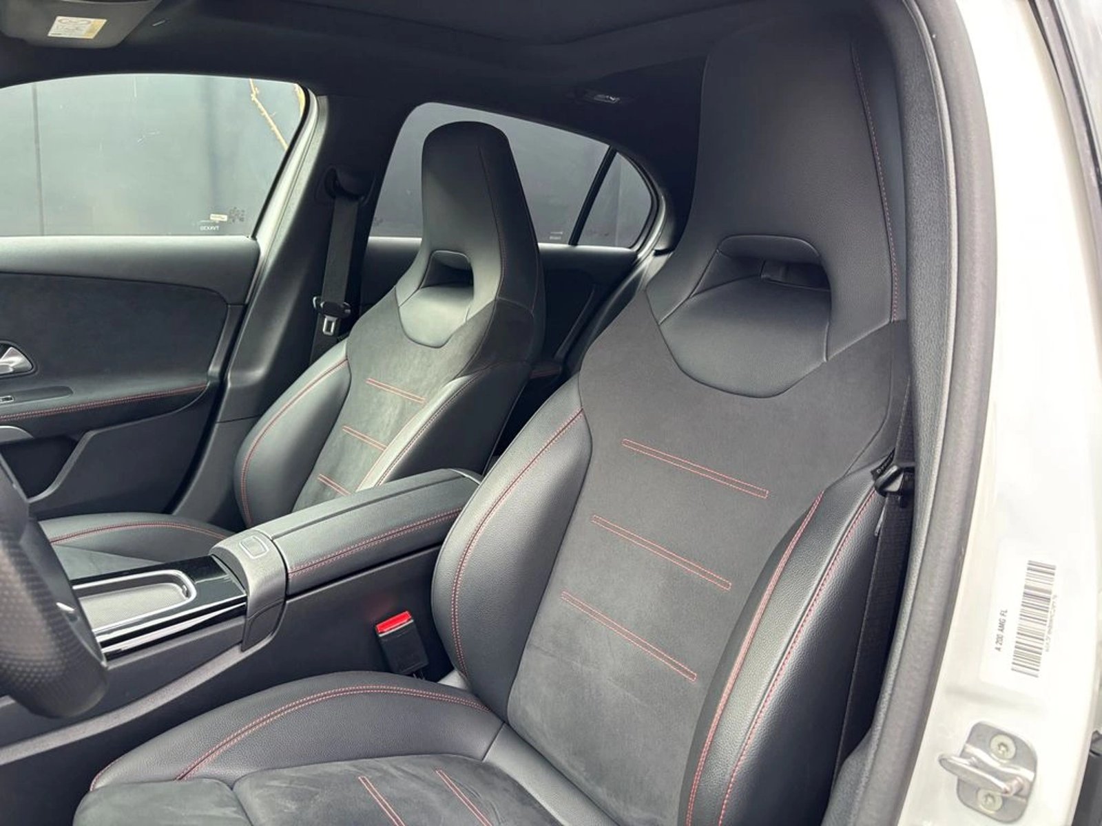 Mercedes-Benz A 200 2025 - Imagen 9 de 13