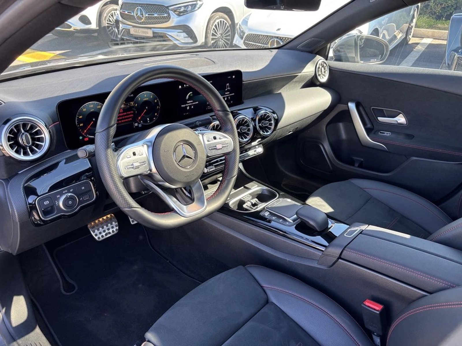 Mercedes-Benz A 250 2023 - Imagen 10 de 18