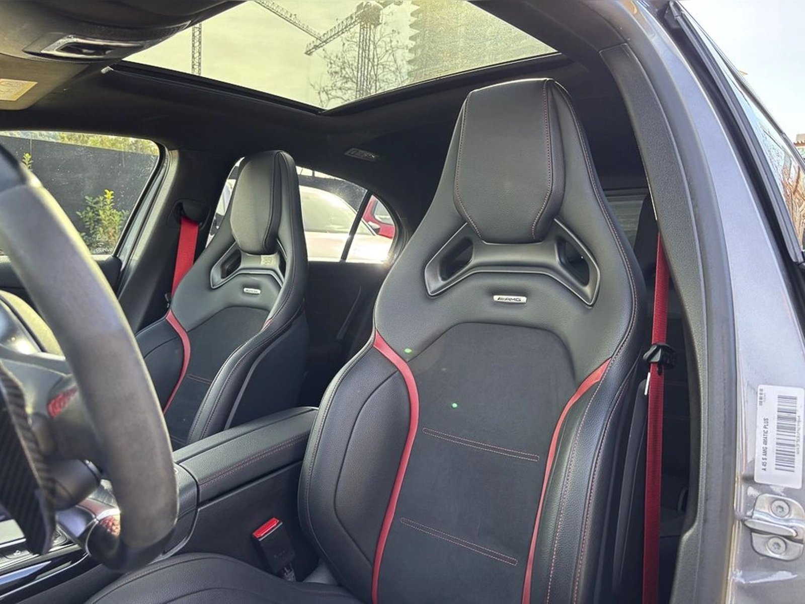 Mercedes-Benz A 45 2023 - Imagen 14 de 20