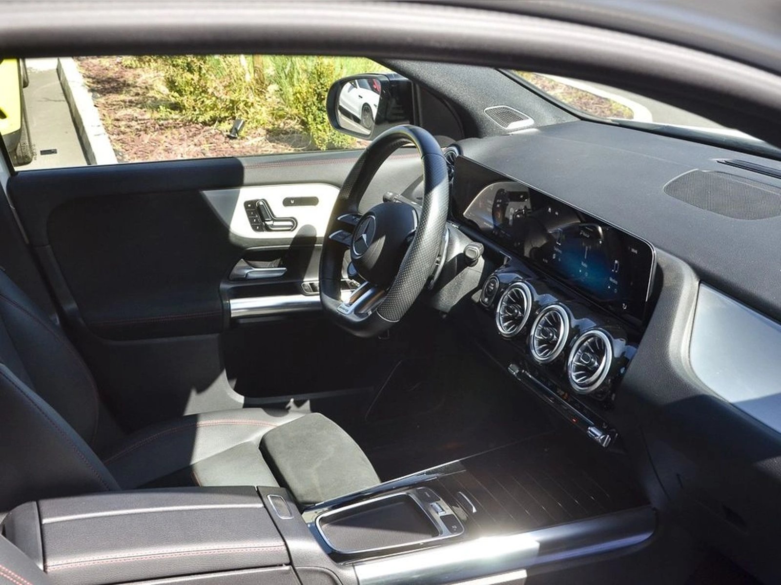Mercedes-Benz Gla 35 2025 - Foto 5 de 16
