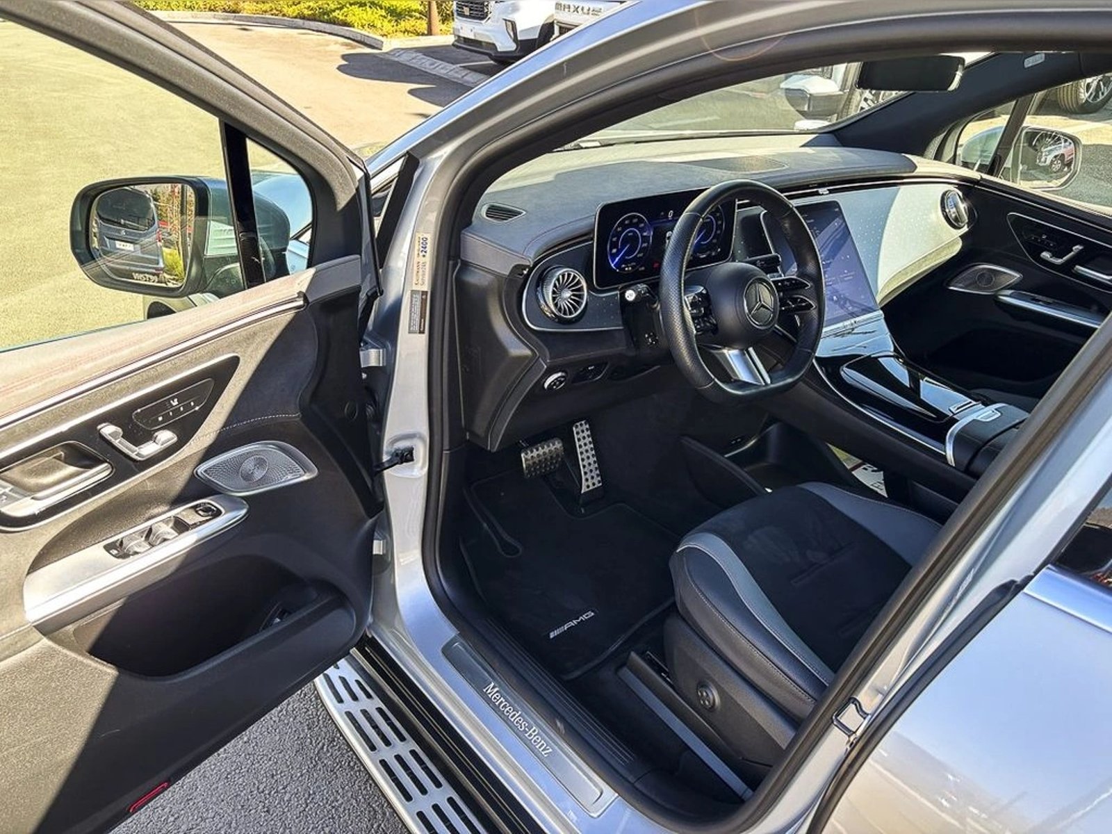 Mercedes-Benz Eqe 350 + 2025 - Imagen 11 de 17