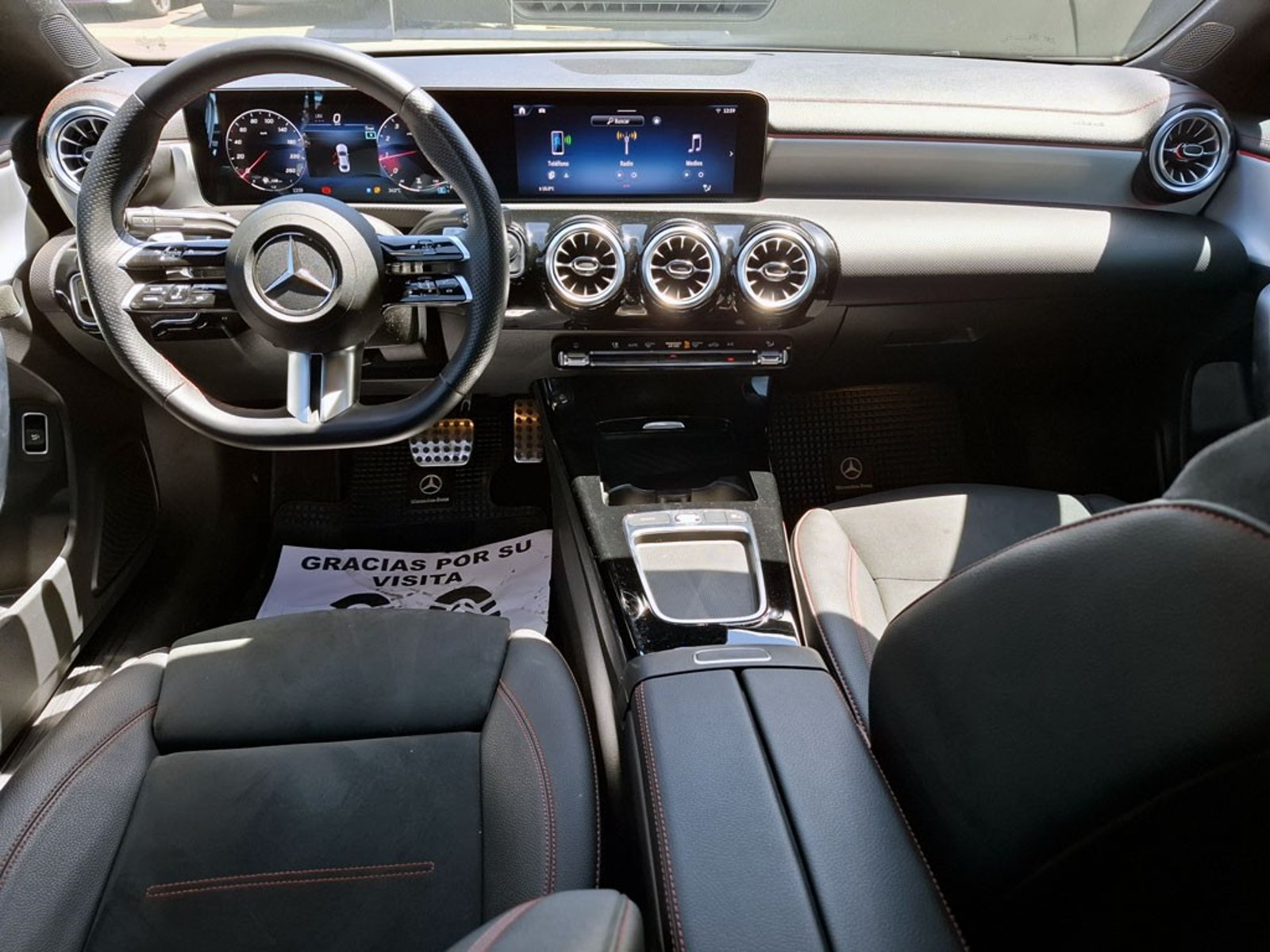 Mercedes-Benz Cla 200 2025 - Imagen 14 de 20