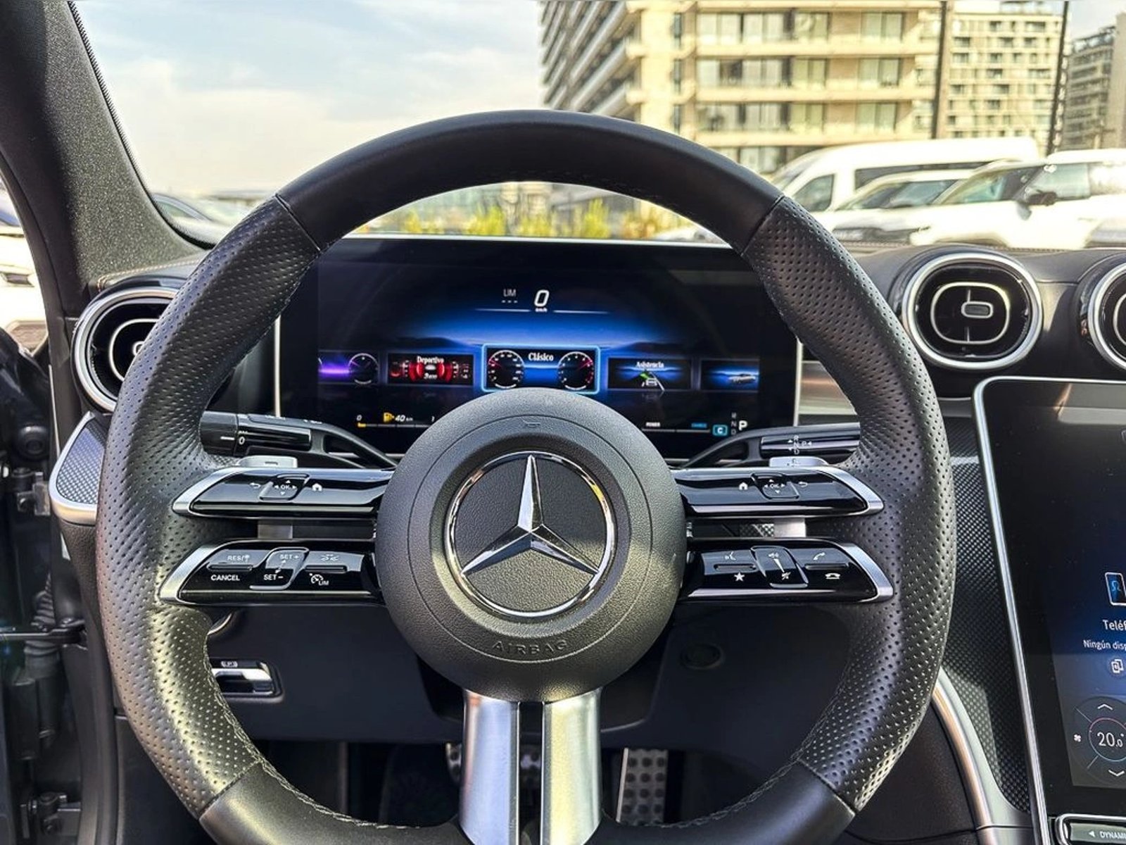 Mercedes-Benz C 200 2024 - Imagen 14 de 15