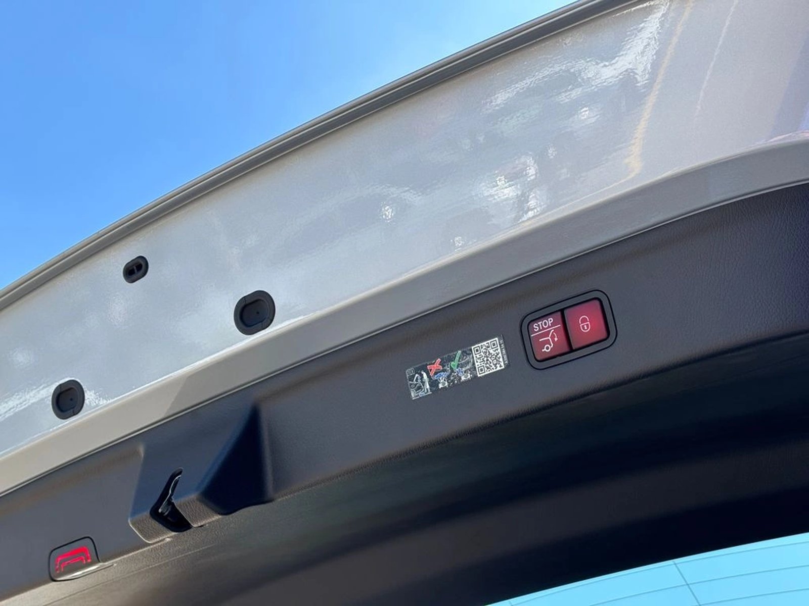 Mercedes-Benz Eqe 350 + 2025 - Imagen 10 de 20