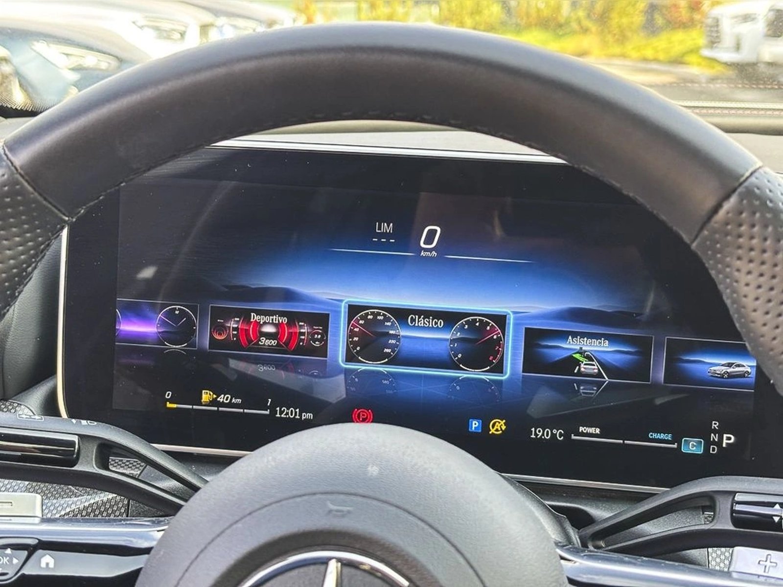 Mercedes-Benz C 200 2024 - Imagen 13 de 15