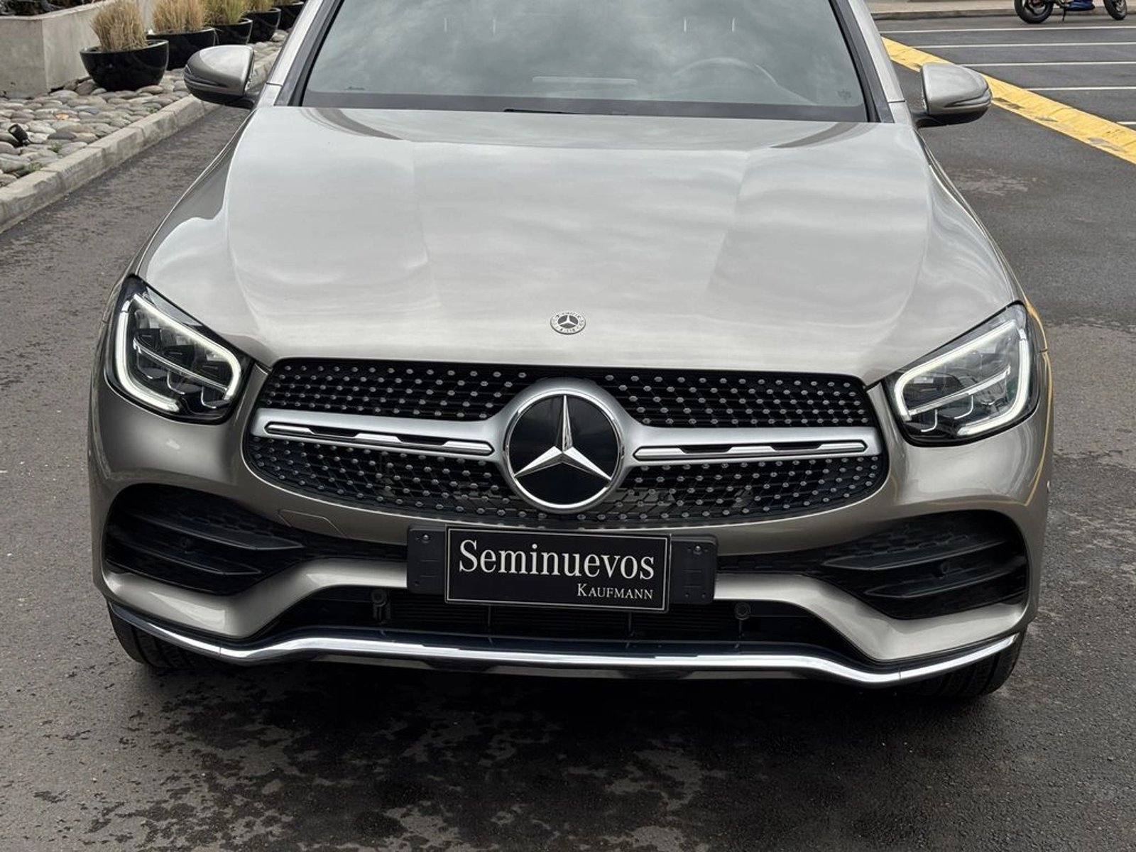 Mercedes-Benz Glc 300 2022 - Foto 3 de 20