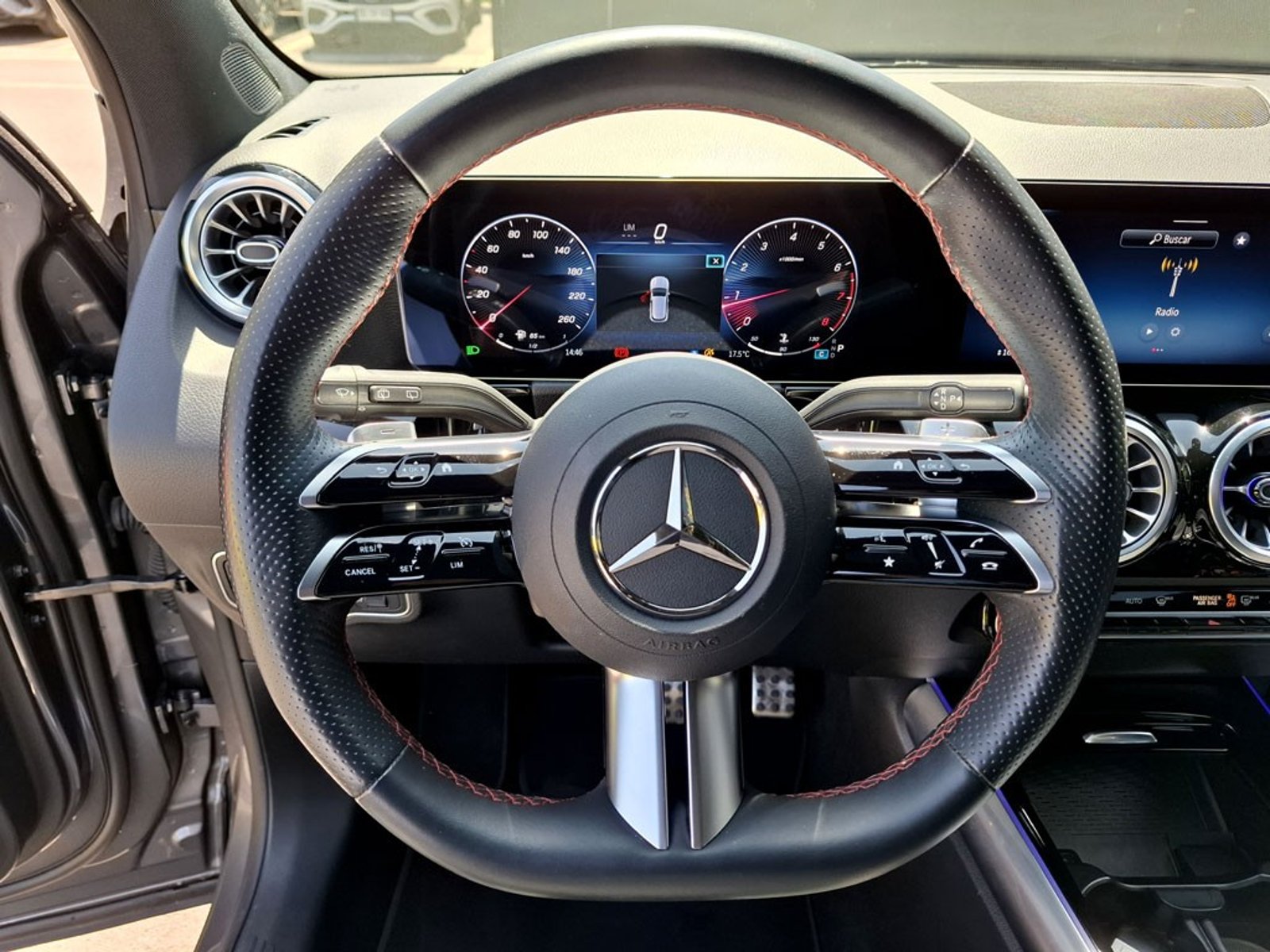 Mercedes-Benz Gla 200 2025 - Imagen 18 de 20