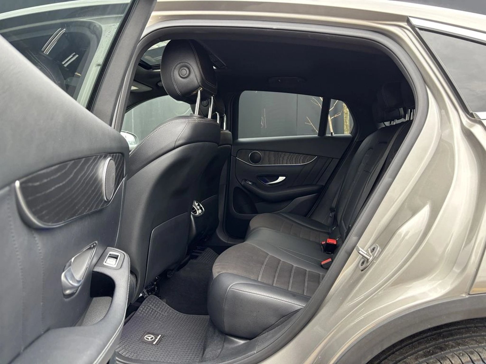 Mercedes-Benz Glc 300 2022 - Imagen 11 de 20