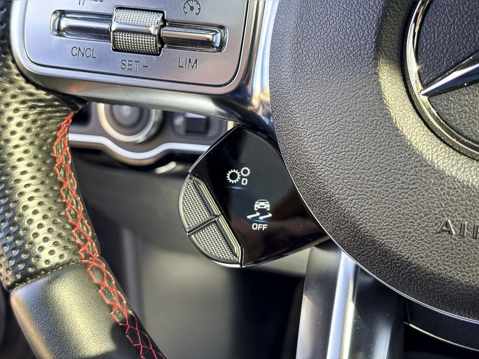 Mercedes-Benz A 35 2023 - Imagen 19 de 20