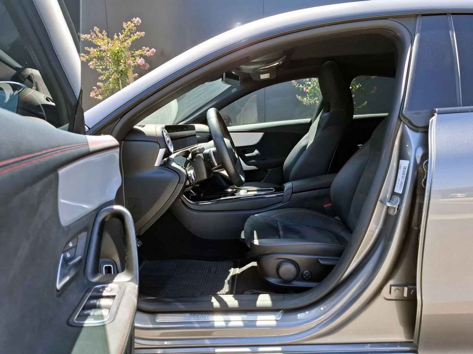 Mercedes-Benz Cla 200 2025 - Imagen 12 de 20