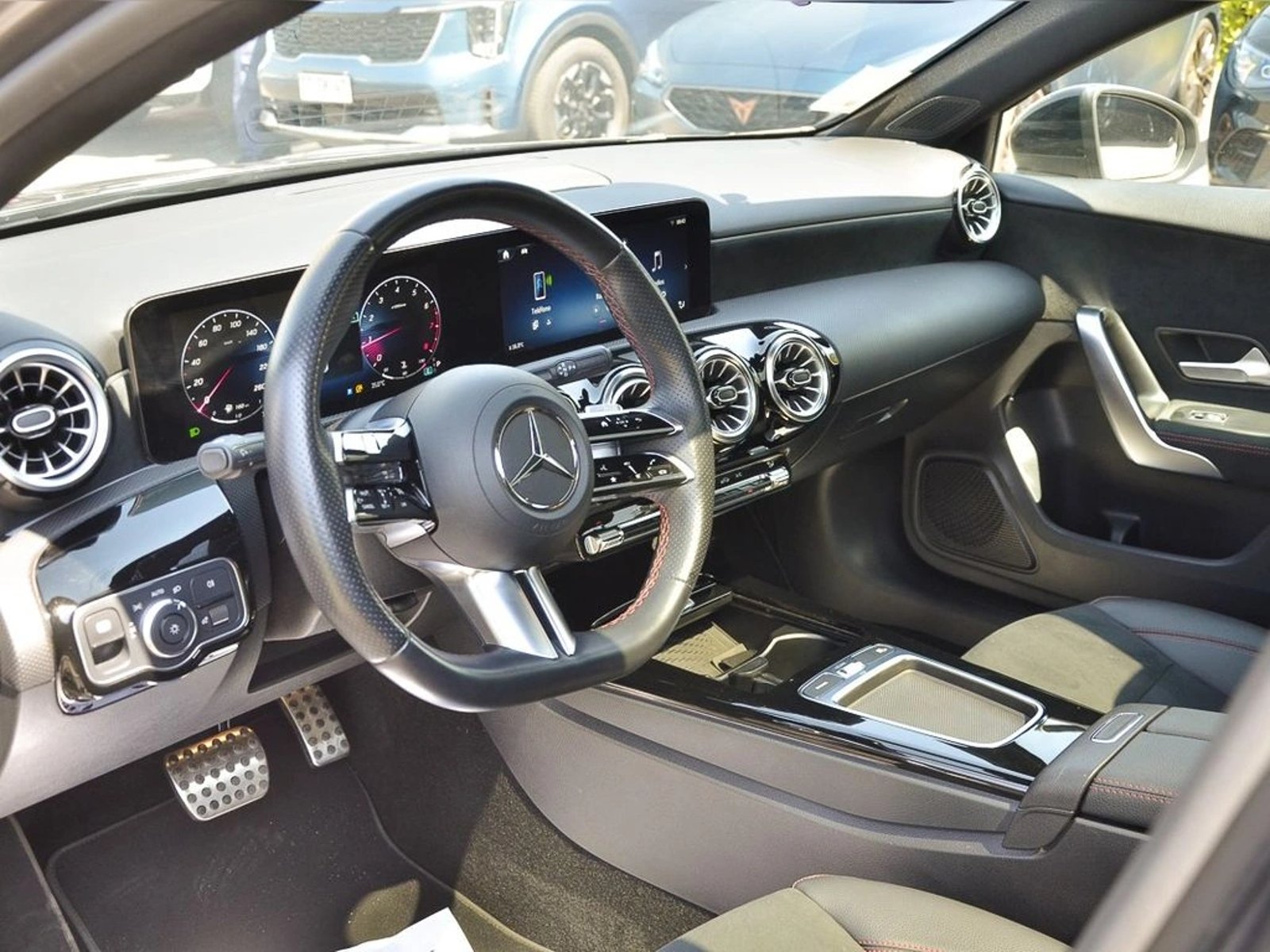 Mercedes-Benz A 200 2024 - Imagen 10 de 16