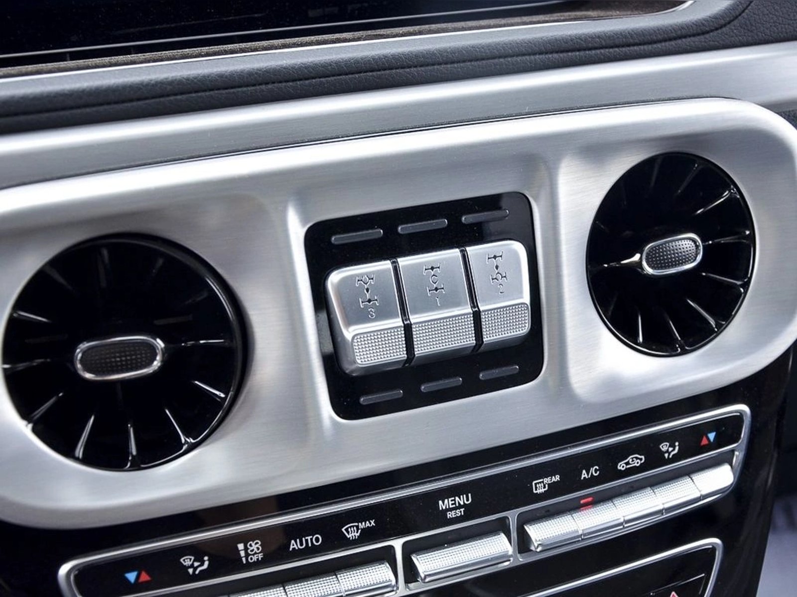 Mercedes-Benz G 400 2023 - Imagen 9 de 20