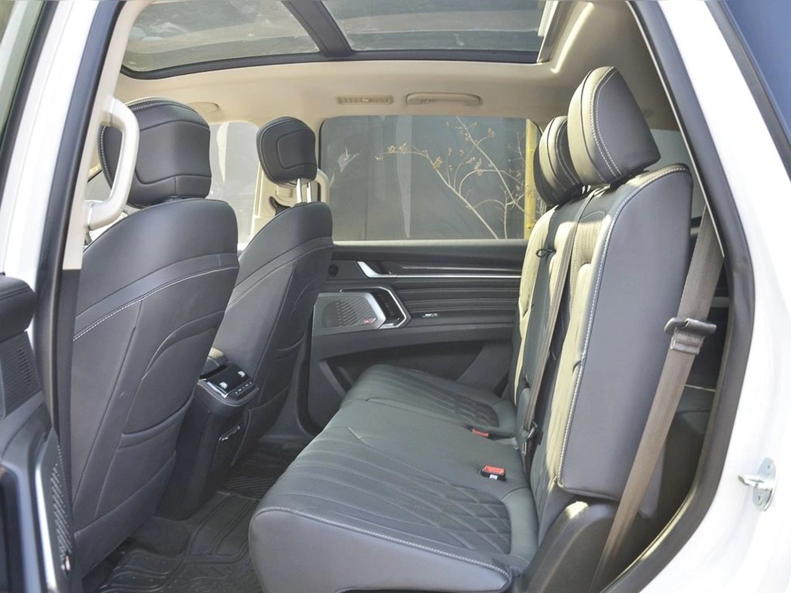Maxus D90 2024 - Imagen 11 de 20