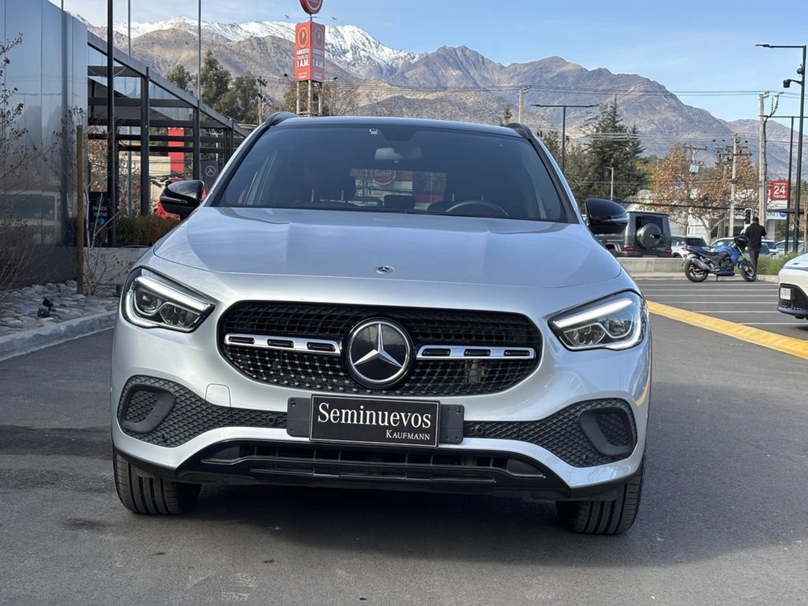 Mercedes-Benz Gla 200 2024 - Foto 2 de 17