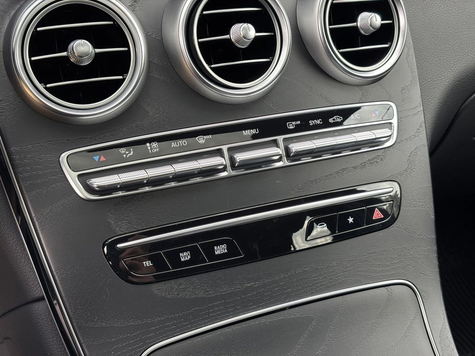 Mercedes-Benz Glc 300 2023 - Imagen 13 de 17