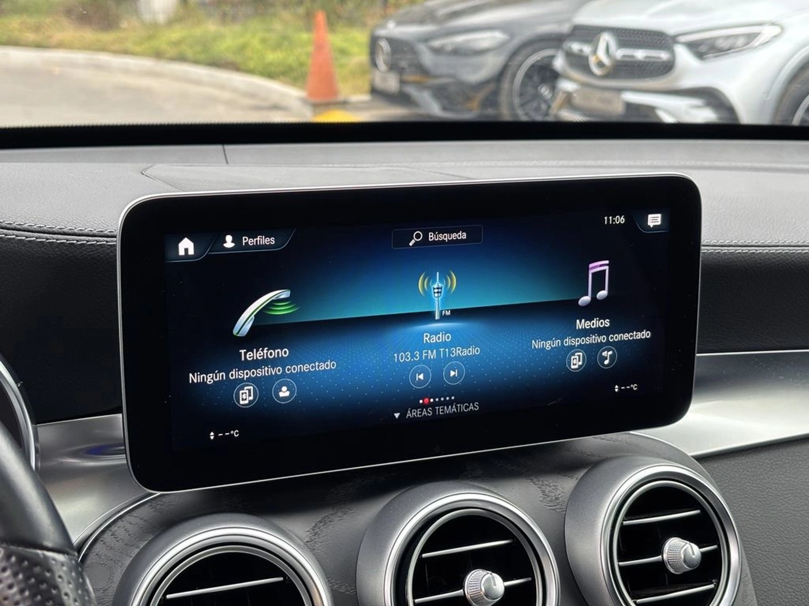 Mercedes-Benz Glc 300 2023 - Imagen 14 de 17