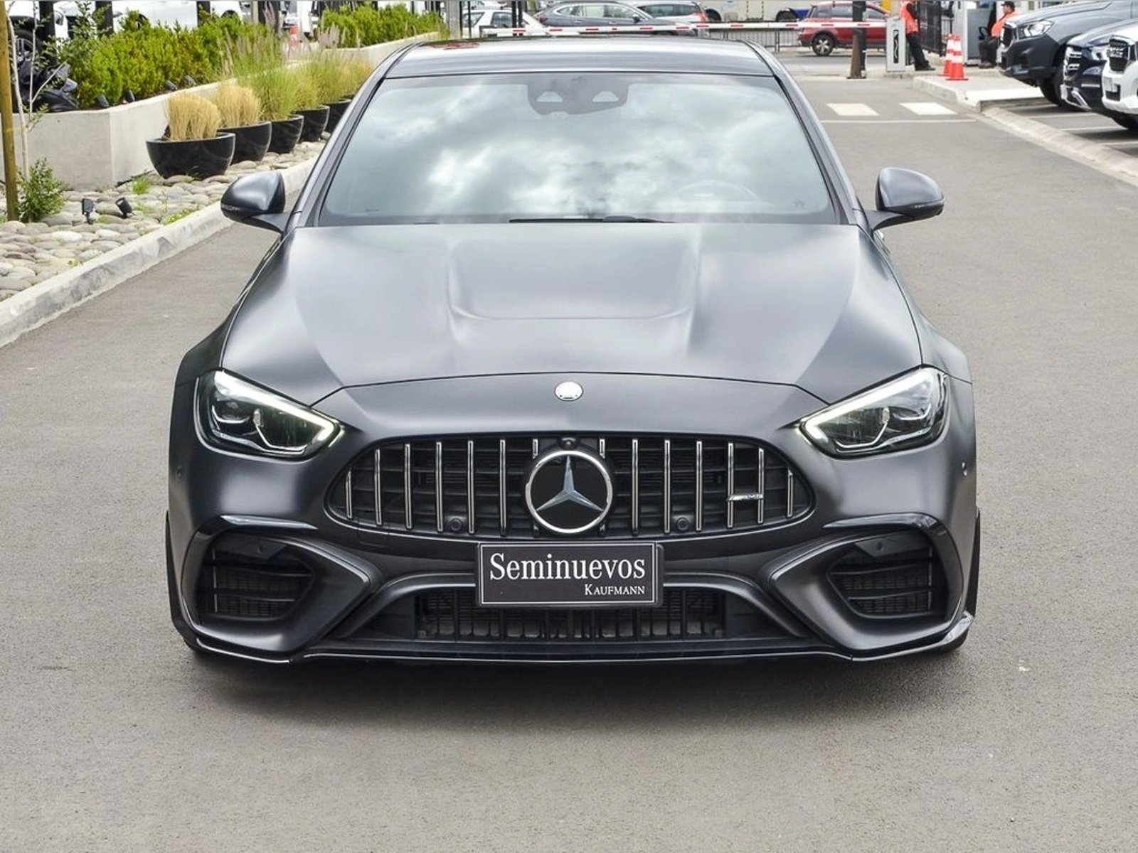 Mercedes-Benz C 63 2025 - Foto 2 de 20