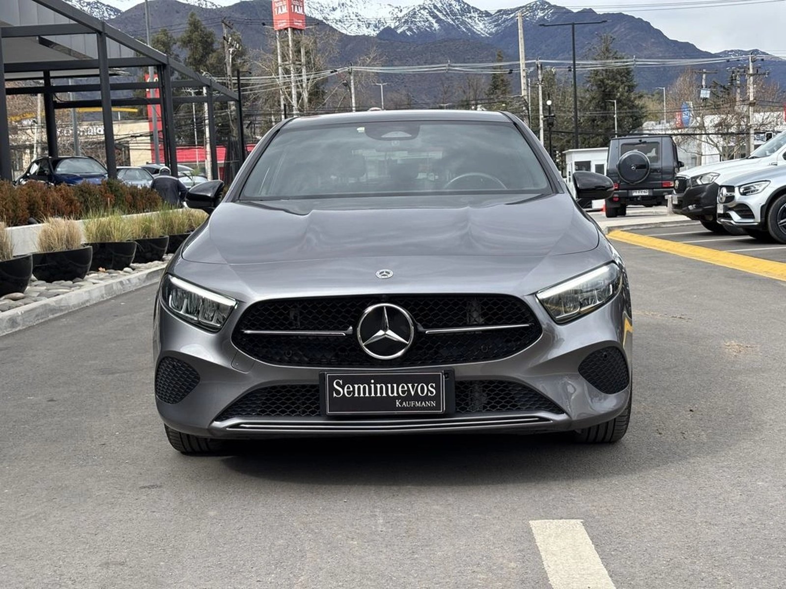 Mercedes-Benz A 200 2024 - Foto 2 de 17