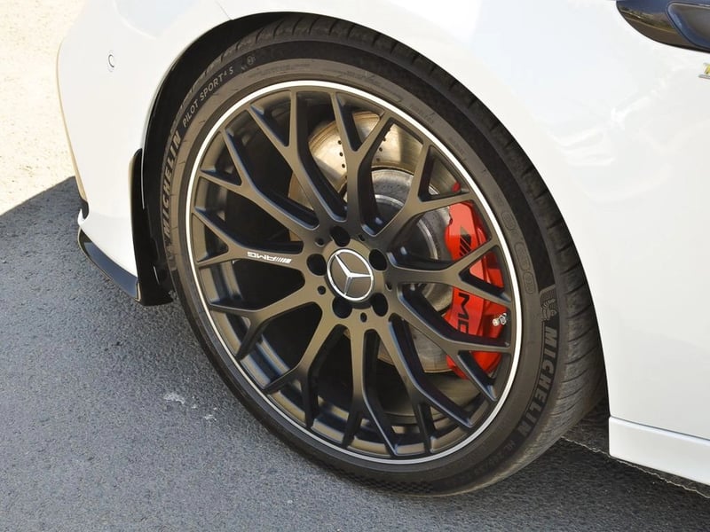 Mercedes-Benz C 63 2025 - Imagen 12 de 20