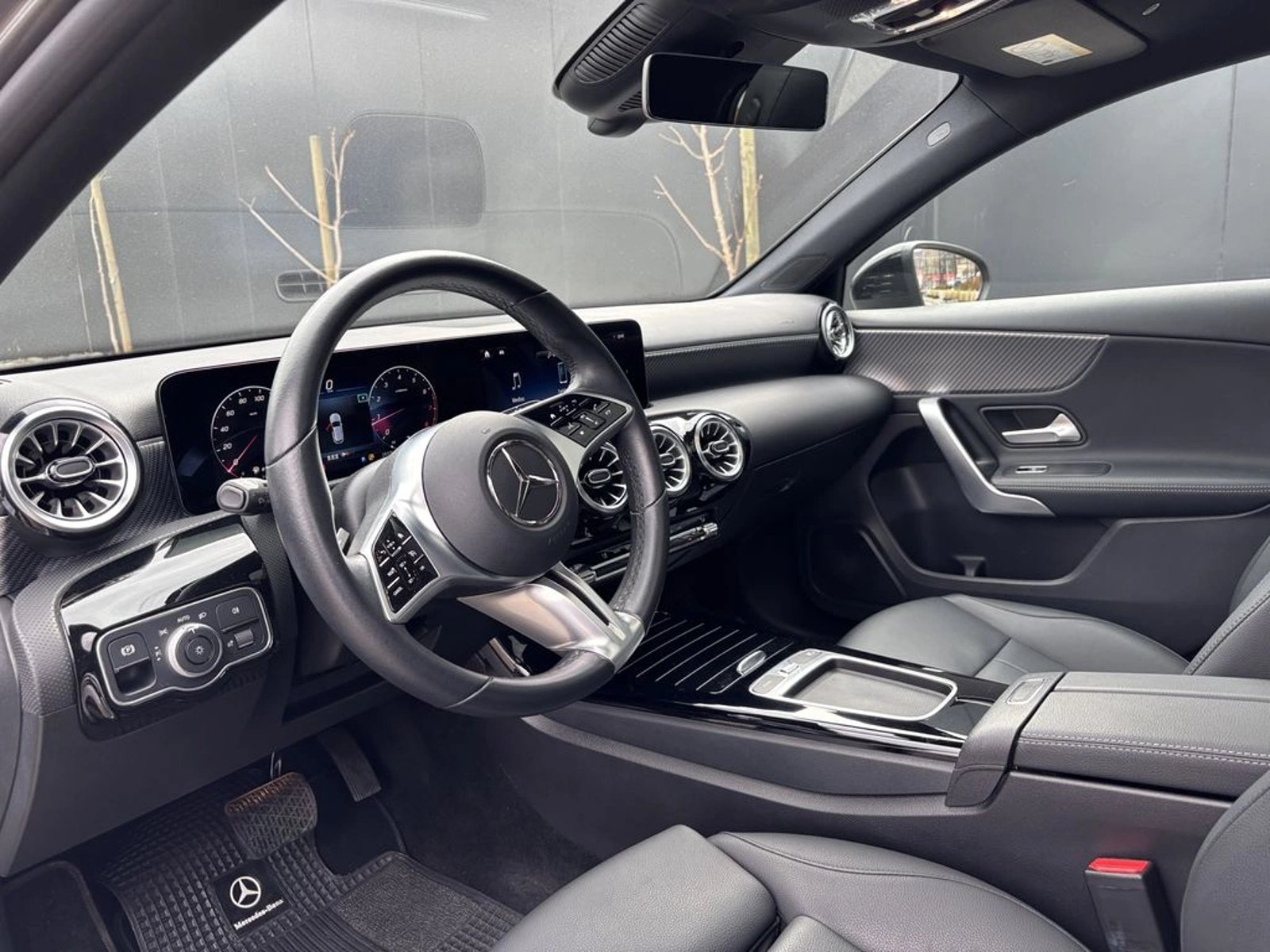 Mercedes-Benz A 200 2024 - Imagen 9 de 17