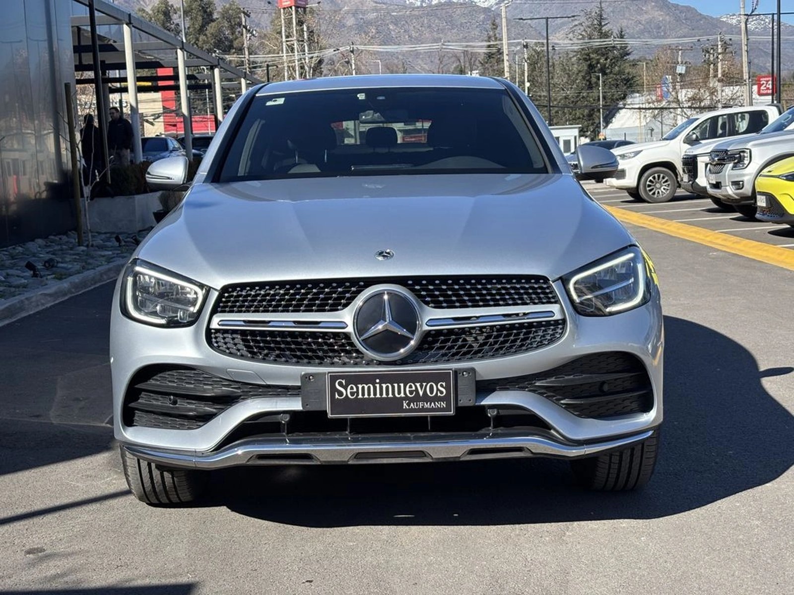 Mercedes-Benz Glc 300 2022 - Foto 2 de 20