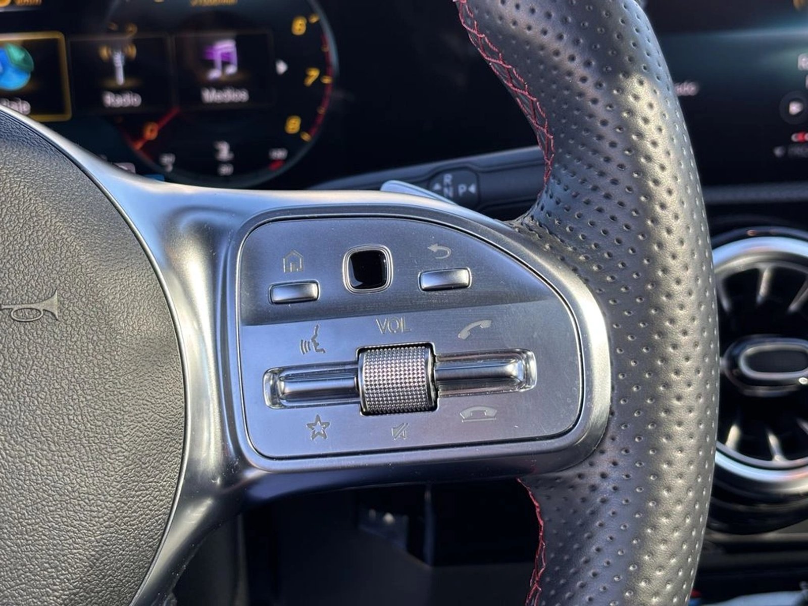 Mercedes-Benz A 250 2023 - Imagen 16 de 18