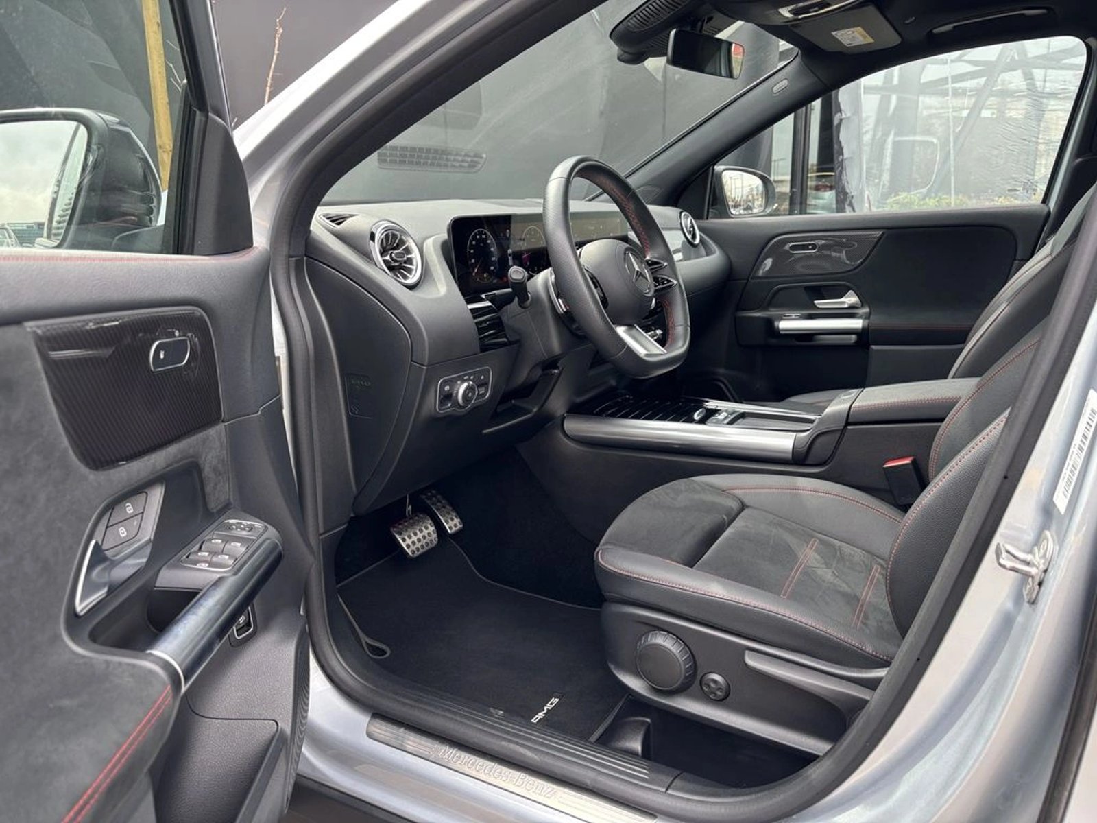 Mercedes-Benz Gla 200 2025 - Imagen 13 de 20