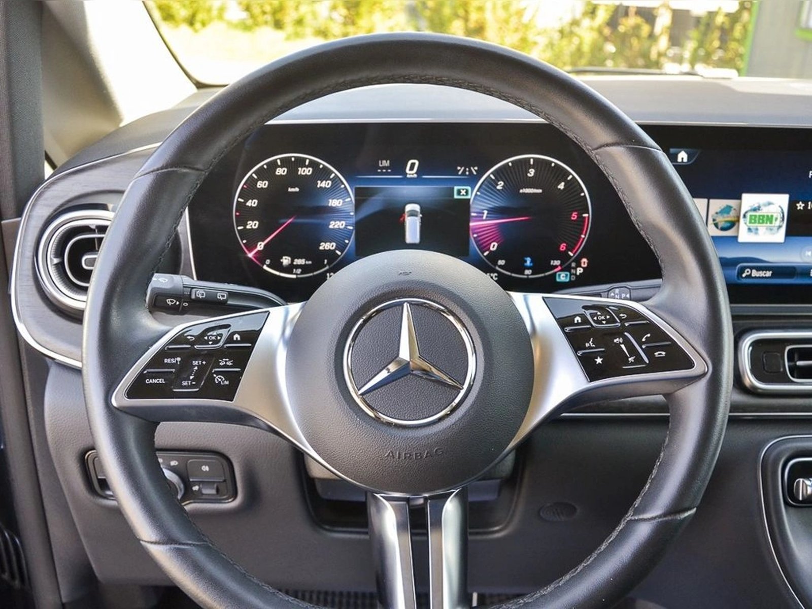 Mercedes-Benz V 250 2025 - Imagen 18 de 18