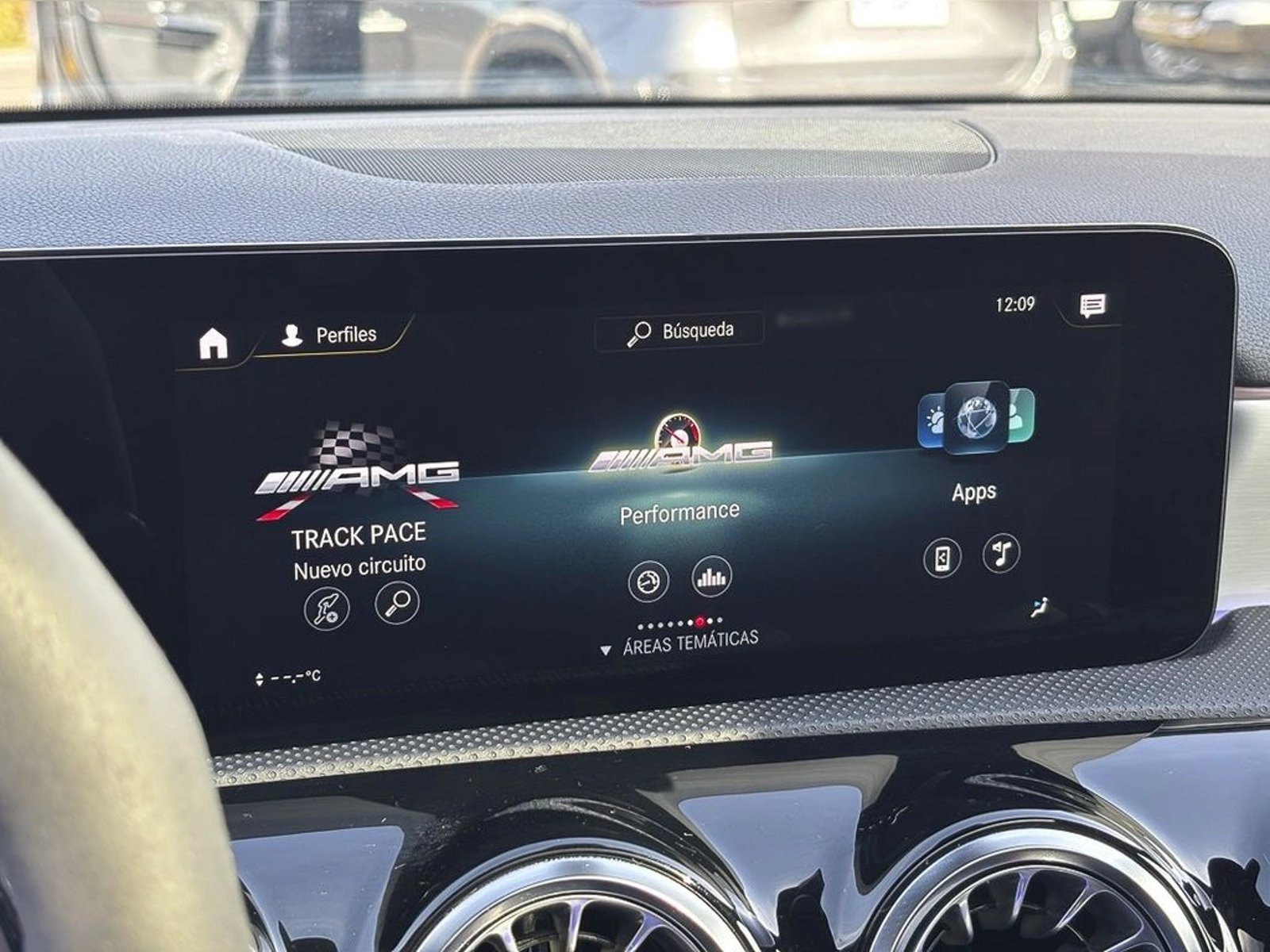 Mercedes-Benz A 45 2023 - Imagen 17 de 20