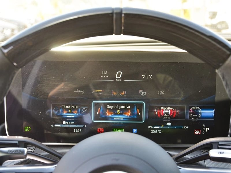Mercedes-Benz C 63 2025 - Imagen 20 de 20