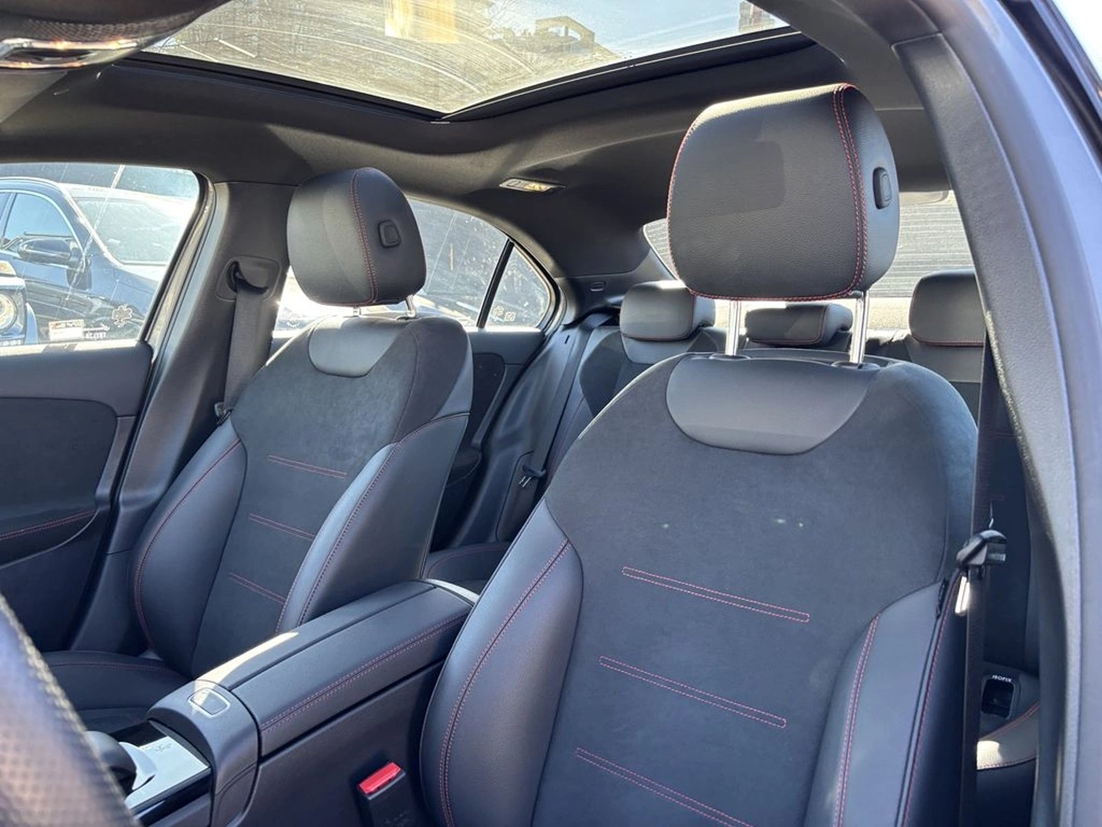 Mercedes-Benz A 250 2023 - Imagen 11 de 18